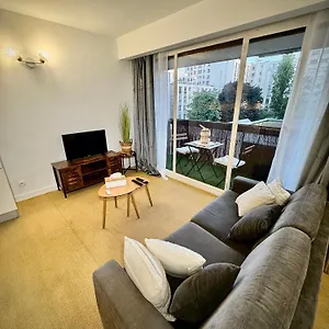 https://appartement-avec-piscine.fr-paris.fr