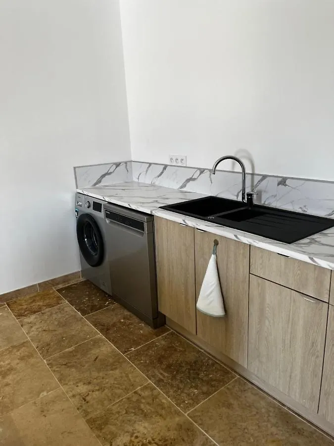 Magnifique Maisonnette Dependance Avec Piscine Châteaurenard 0*,  Γαλλία