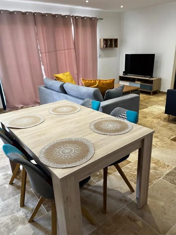Magnifique Maisonnette Dependance Avec Piscine Châteaurenard 0*,  Γαλλία