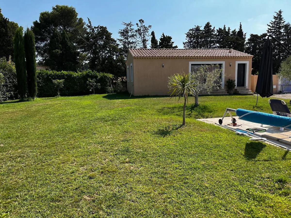 Magnifique Maisonnette Dependance Avec Piscine Châteaurenard Γαλλία